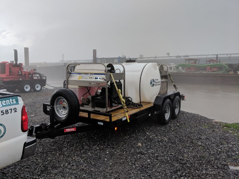 Barge Cleaning on the Mississippi Evans Equipment